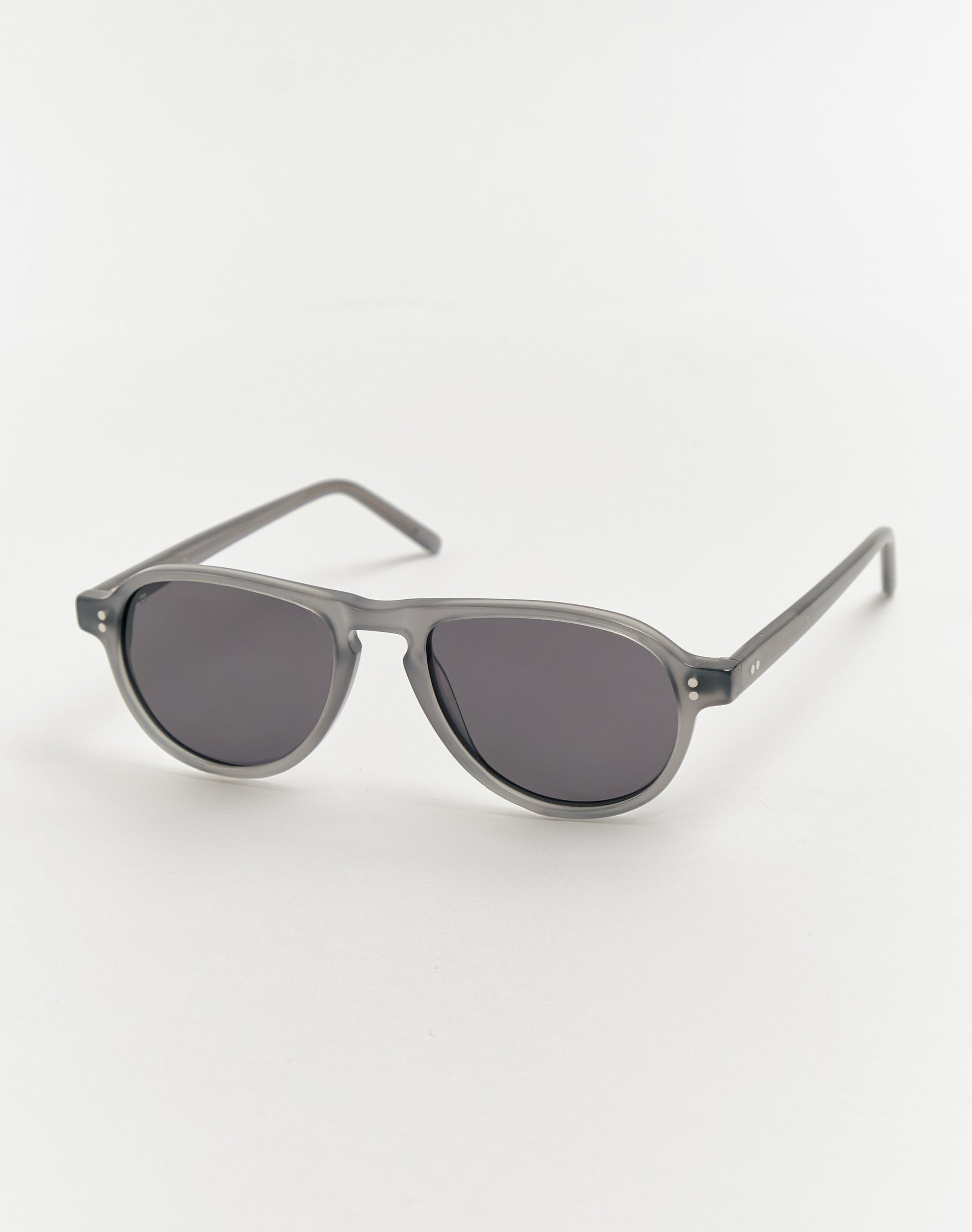 Avia Grey